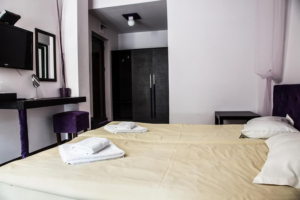 Hotel Restaurant 6ATO RiLa Panichishte Bagian luar foto